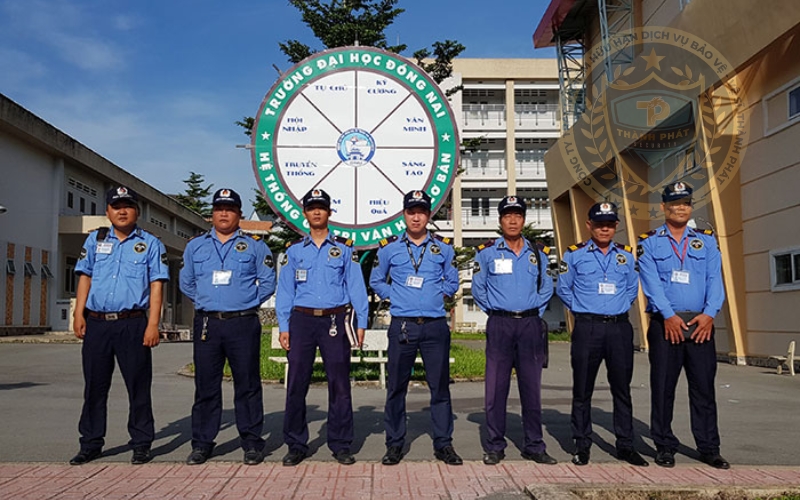 bảo vệ trường học