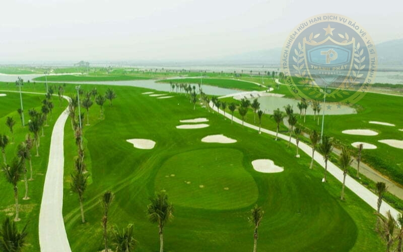 tại sao thuê dịch vụ bảo vệ sân golf
