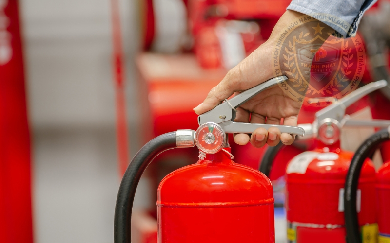 một số lưu ý khi sử dụng bình chữa cháy