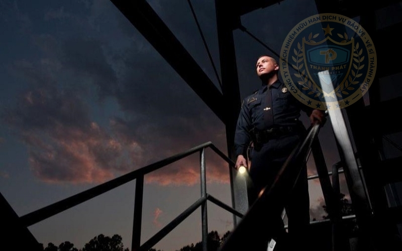 công ty bảo vệ ca đêm