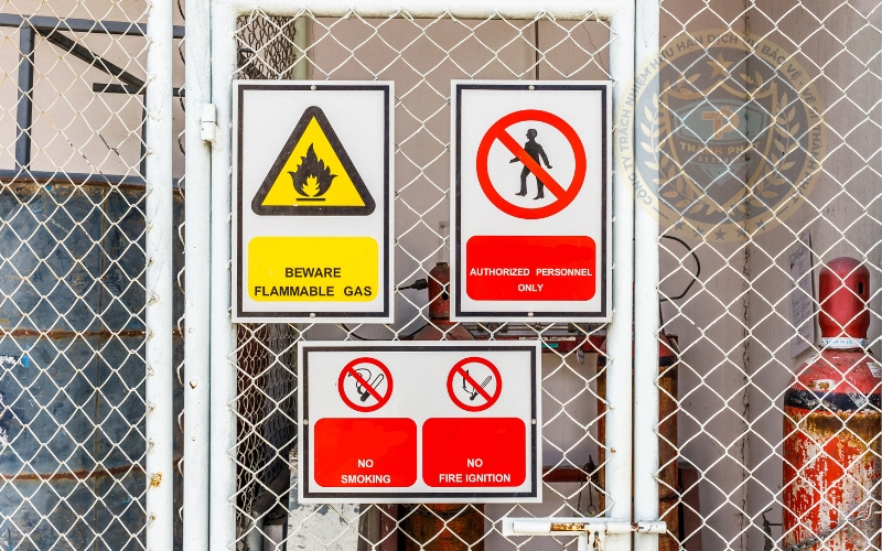 vai trò của biển cảnh báo an toàn lao động