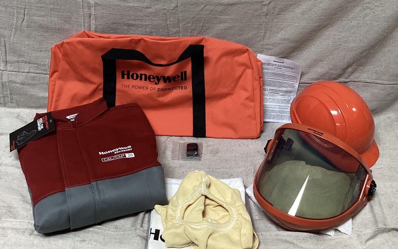 quần áo chống hồ quang điện