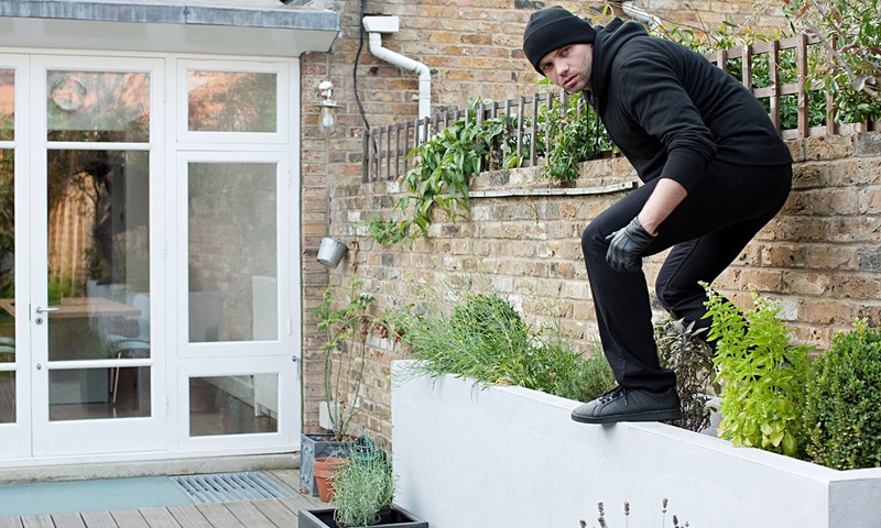 xuất hiện tiếng động lạ