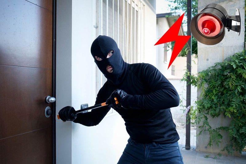 người lạ vào nhà