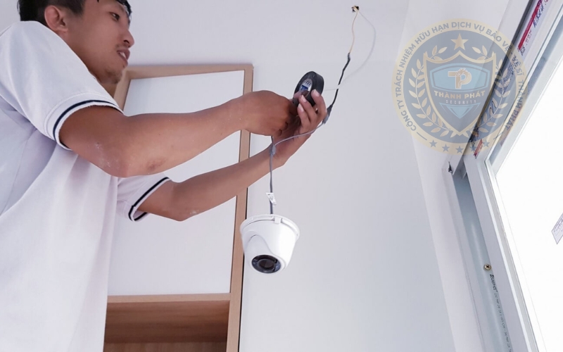 sử dụng thiết bị chuyên dụng