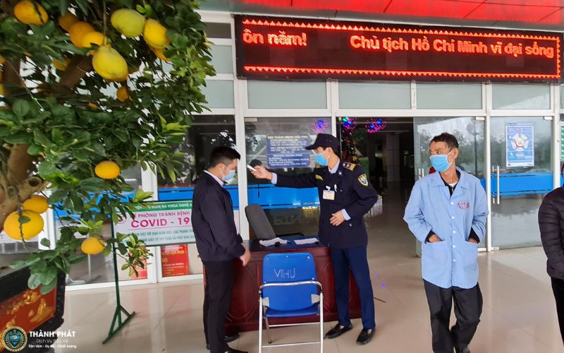 bảng giá bảo vệ cho phòng khám năm 2025