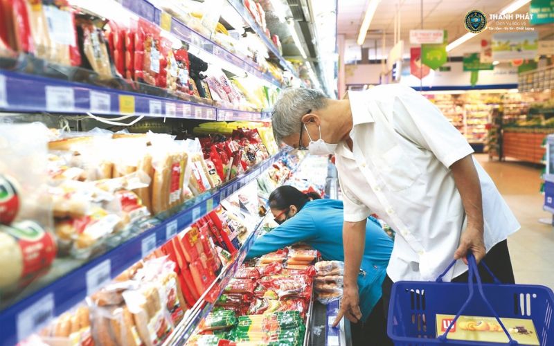 bảng giá dịch vụ bảo vệ cửa hàng tiện lợi