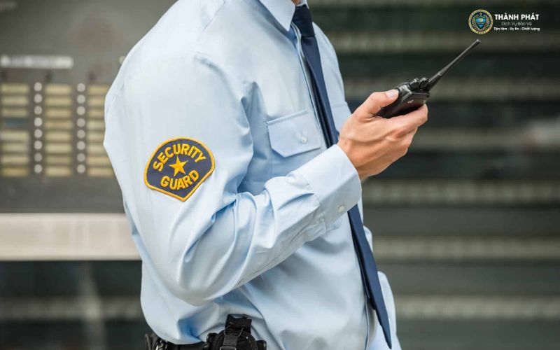 quy trình cấp và quản lý giấy ra vào cơ quan