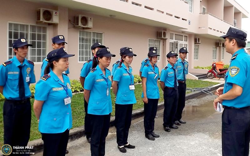 thòi gian làm việc bình thường của nhân viên bảo vệ