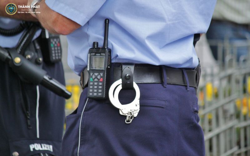 các loại công cụ hỗ trợ phổ biến trang bi cho bảo vệ