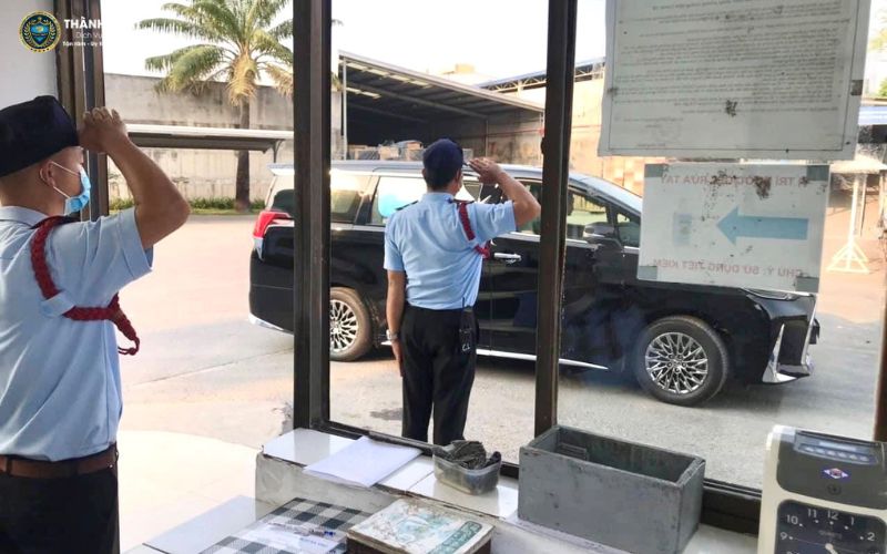 tiêu chuẩn lựa chọn dịch vụ bảo vệ shop thời trang uy tín