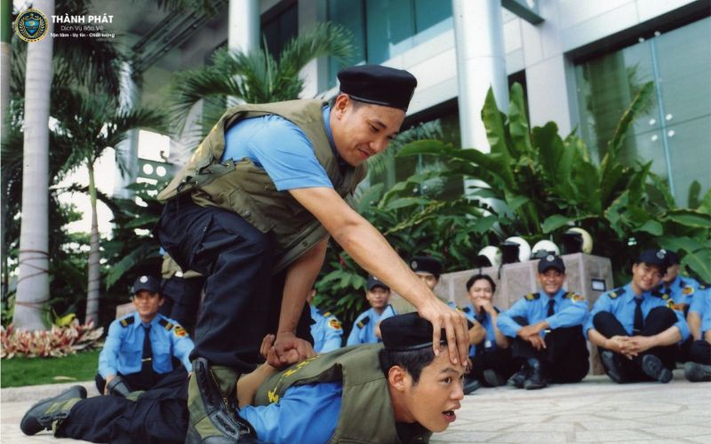 Tổng quan về nhu cầu thuê bảo vệ tại huyện ba tri