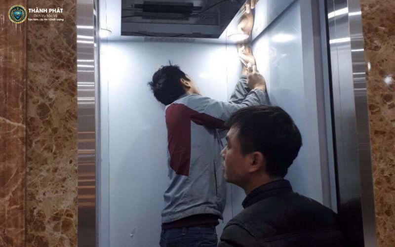 vai trò của dịch vụ bảo vệ trong xử lý sự cố thang máy
