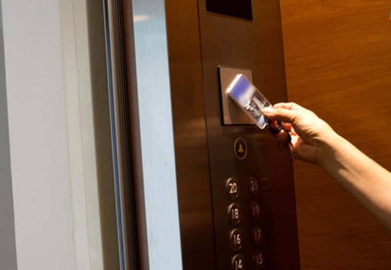 hệ thống kiểm soát thang máy phổ biến
