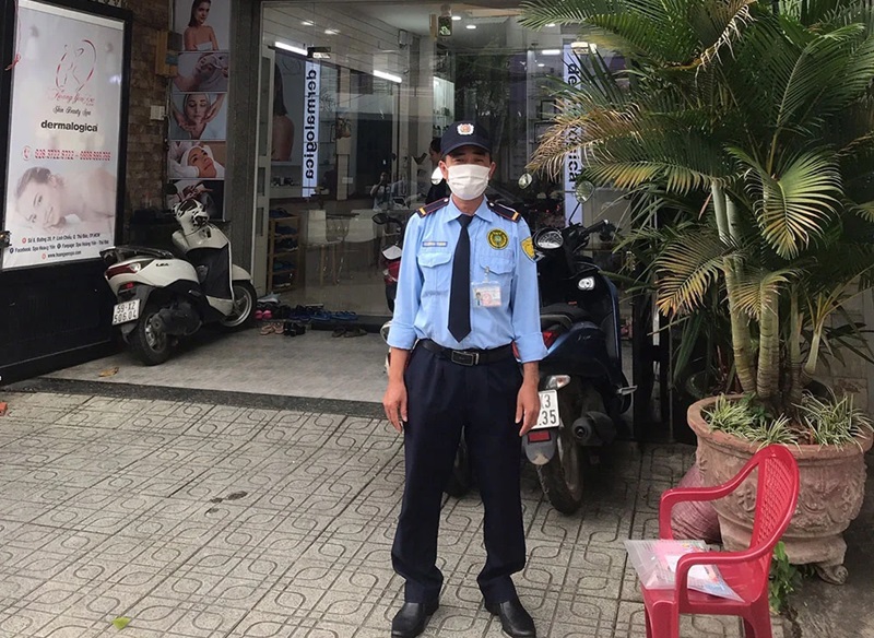 So sánh thuê bảo vệ trực Tết ngắn hạn và dài hạn